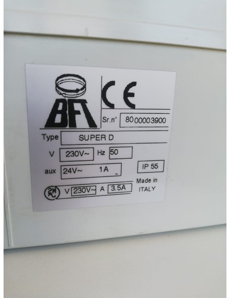 Bft control panel with integrated display